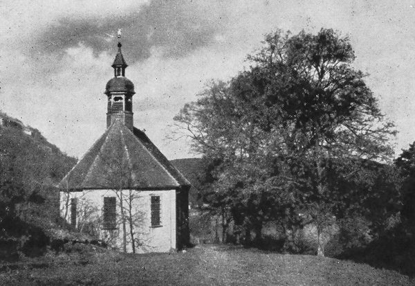 Wallfahrtskapelle Maria Steinthal. 1739/42 durch Amand v. Buseck erbaut. Hochaltar 1766 von Faulstig. Altarblatt 1746 von Emanuel Wohlhaupter, Fulda.
